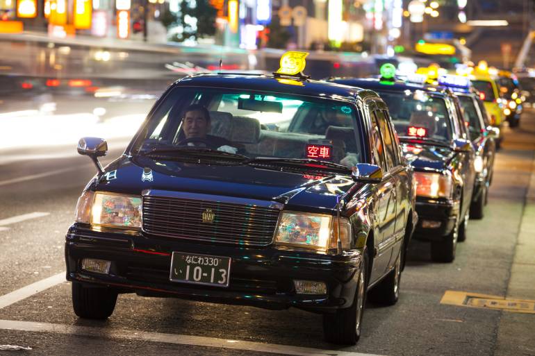 taxi-night_holgs_GettyImages-171246309-770x513 - Taxi Silver Service