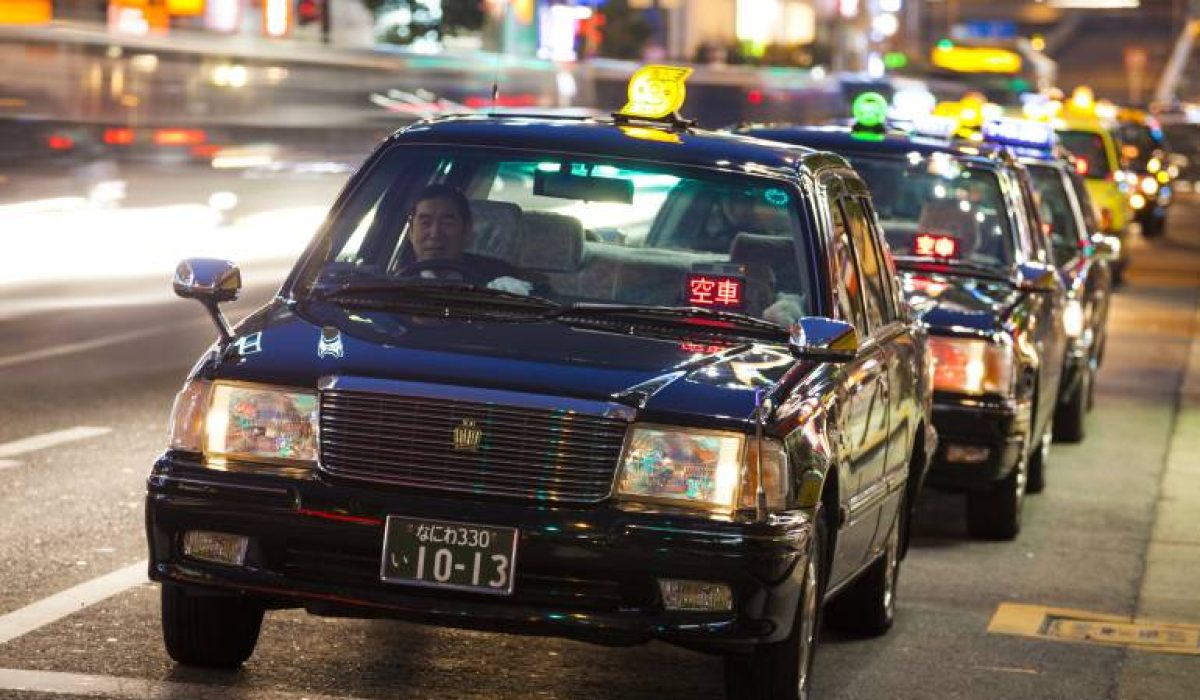 taxi-night_holgs_GettyImages-171246309-770×513 #image_title